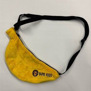 BAPE Kids A Bathing Ape Milo banana shoulder bag